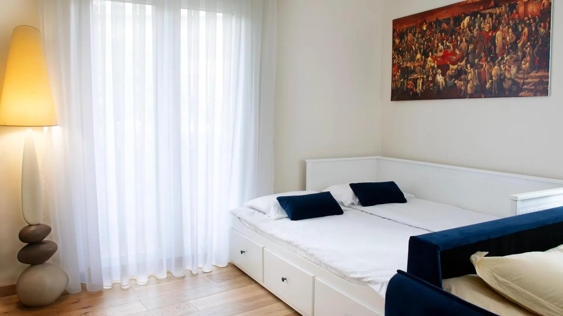 New Flat Near Paris With Secure Parking 7' To Rer B Direct Line Cdg Ory Apartment Le Plessis-Robinson France